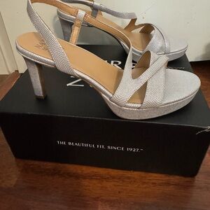 Naturalizer Women's Silver Heeled Sandals 
NEVER WORN